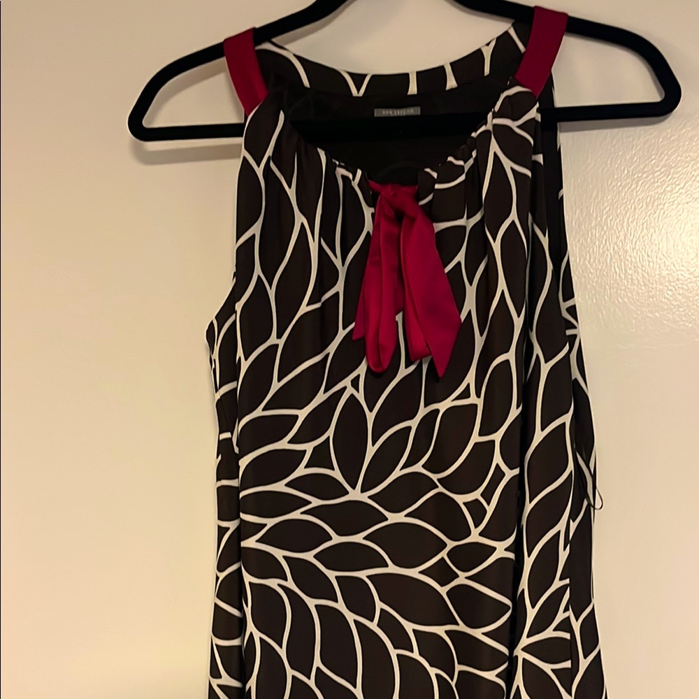 Ann Taylor petite  Brown and White Tie Front Sleeveless Tank Top